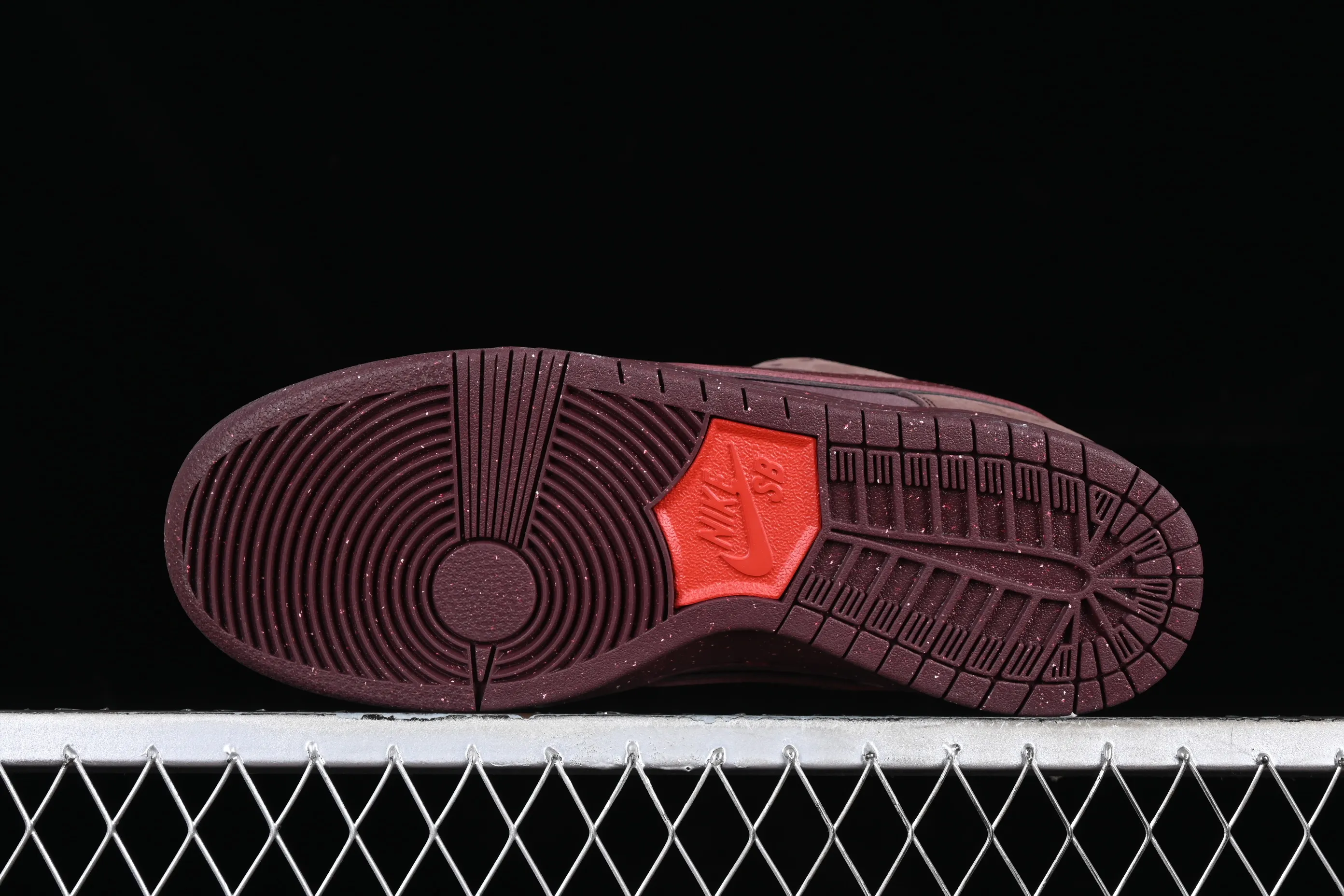 All categories Nk SB Dunk series Nk SB Dunk Low low-top sneakers J version Nk SB Dunk Low Premium "Valentine's Day" Valentine's Day SB low-top casual sneakers FN0619-600